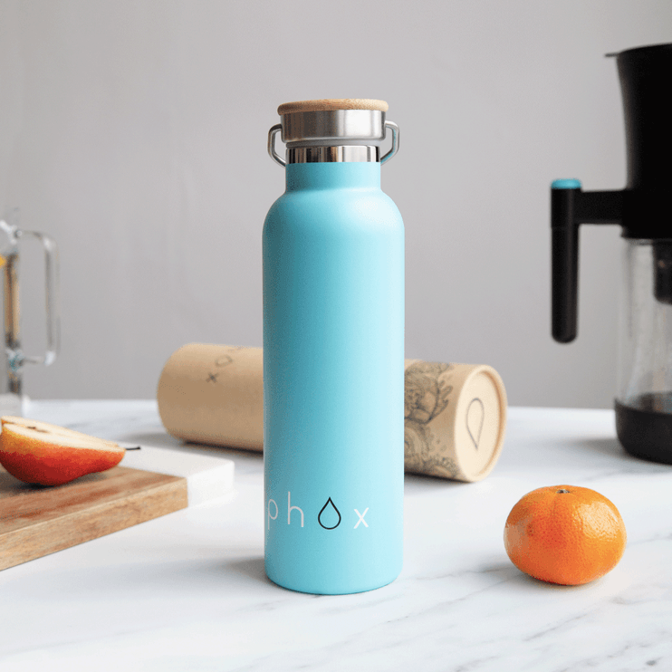 The Advantages of Stainless Steel vs. Plastic Water Bottles!