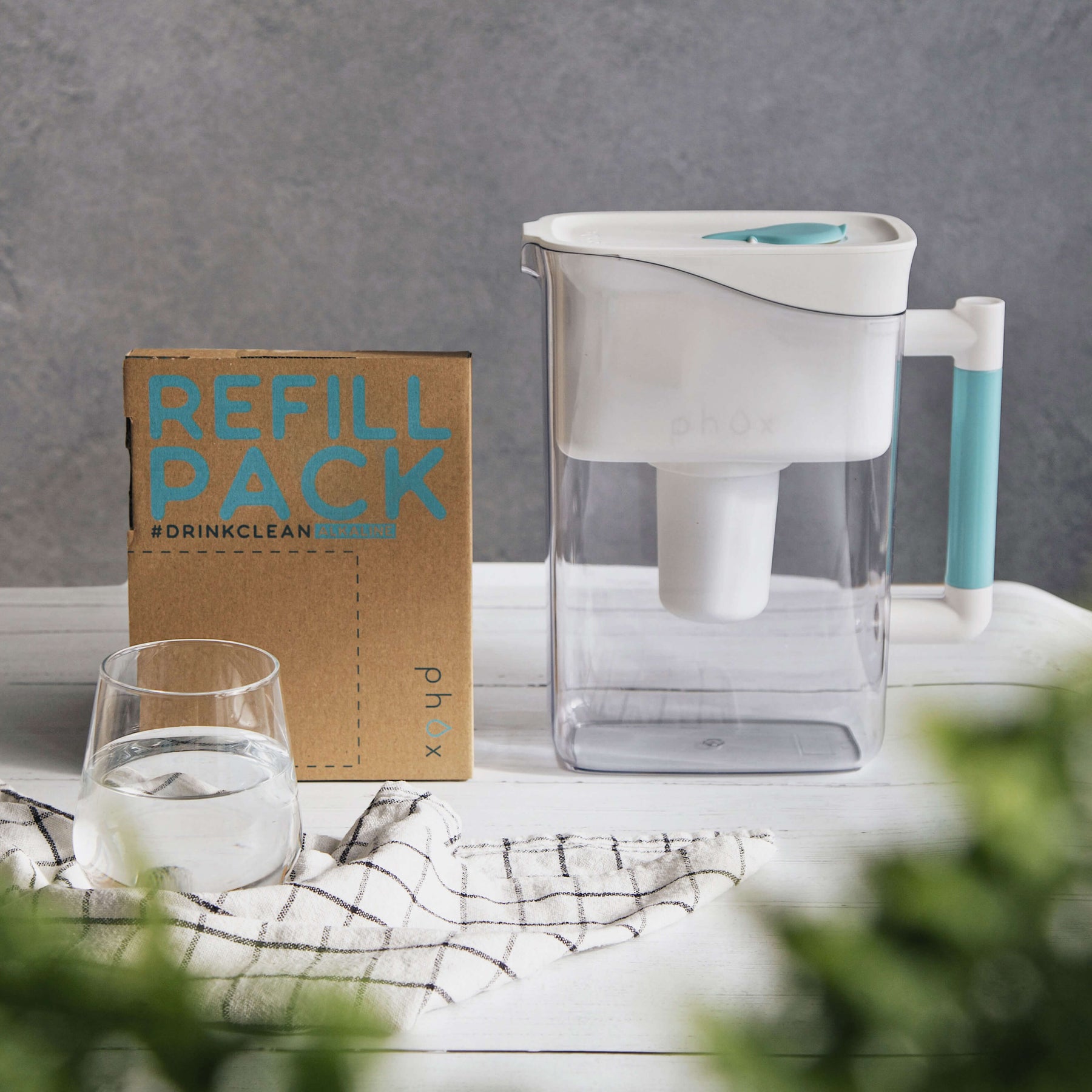 Phox Wave 2.8L Water Filter Jug, fits in your fridge